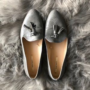Re-Posh.....Zara Grey snake skin loafers.